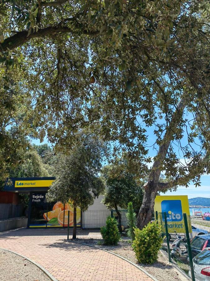 Mobile Home Tonka Biograd Na Moru Exterior foto